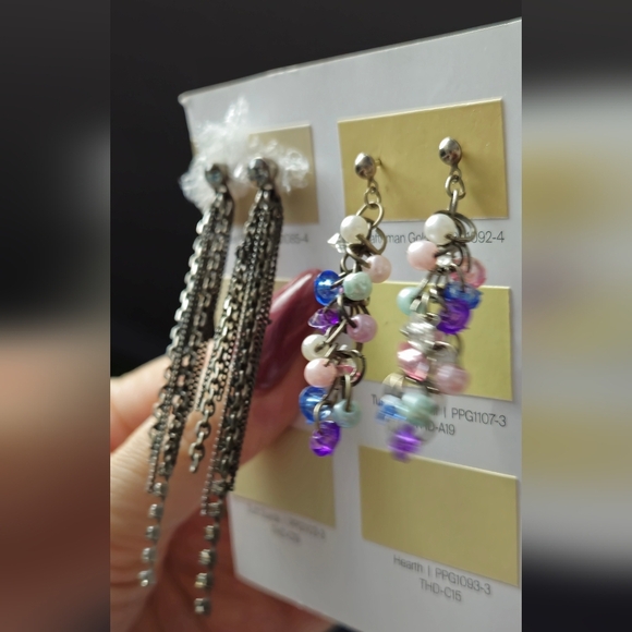 Vintage Multicolor Beaded Rhinestones Dangle Earrings Set Of 2 - Picture 12 of 13